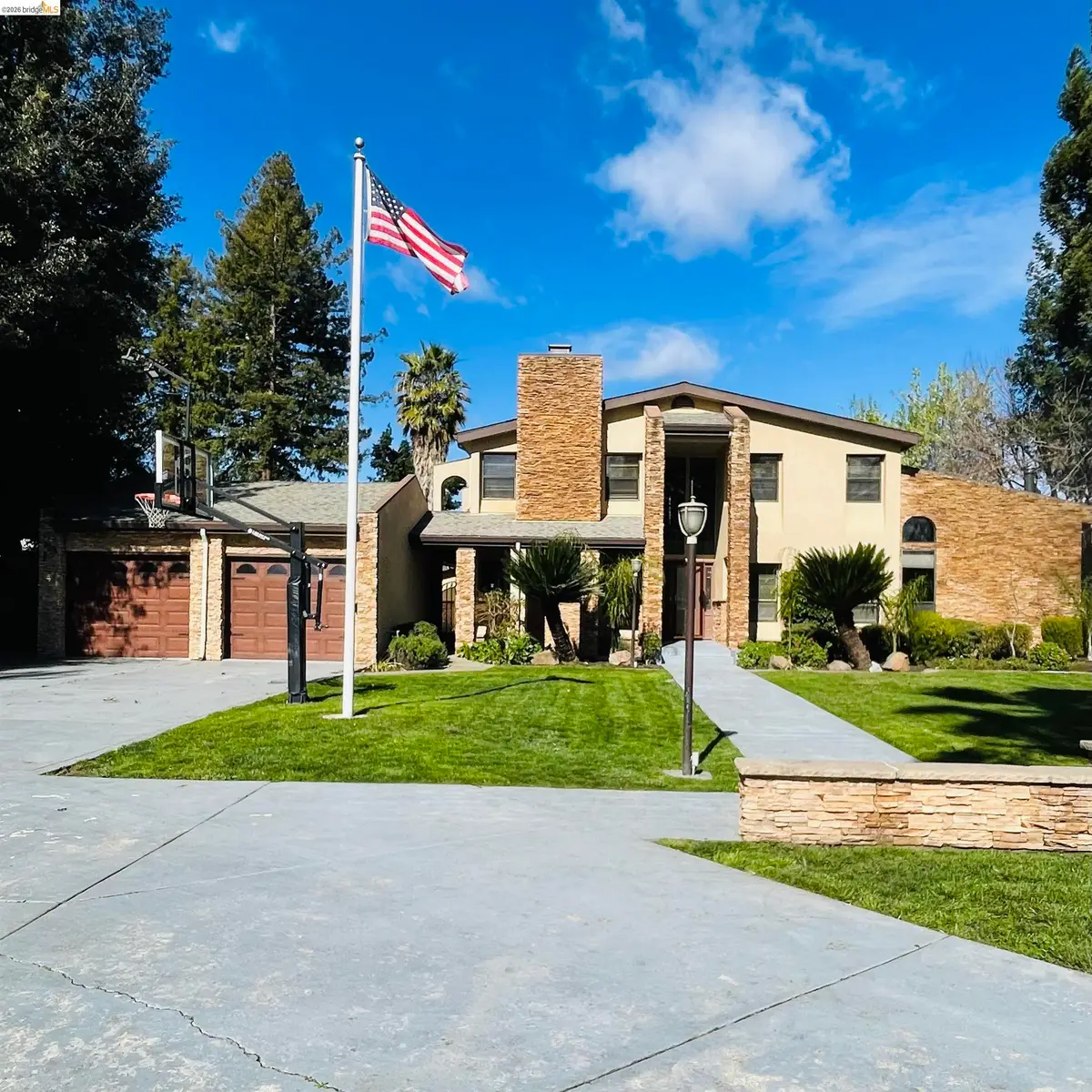 3635 Country Club Blvd, Stockton, CA 95204 - #1