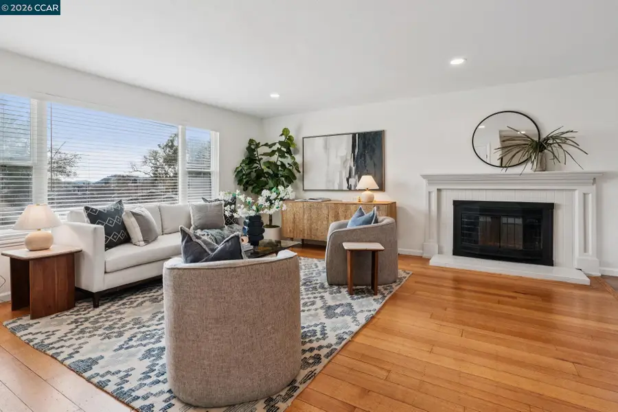 1315 El Curtola, Lafayette, CA 94549 - #2