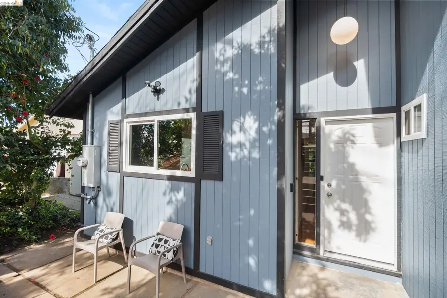 22 Rydal Ct, Oakland, CA 94611 - #2