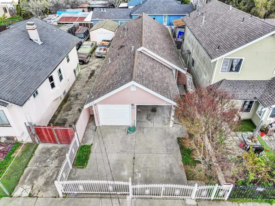 129 Bissell Ave, Richmond, CA 94801 - #2