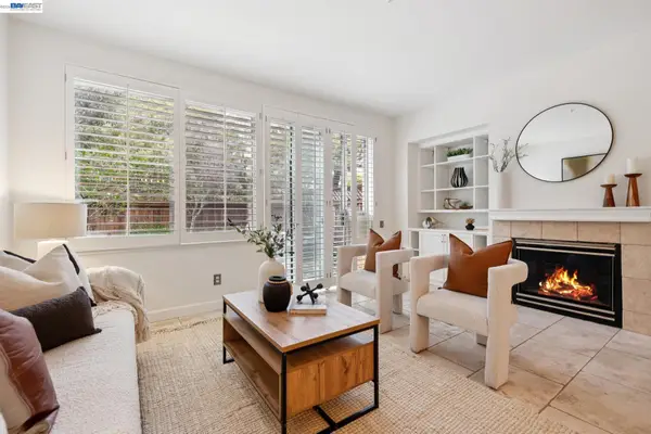 23158 Canyon Terrace Dr, Castro Valley, CA 94552