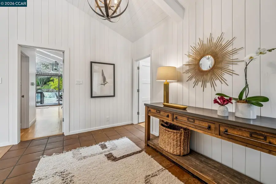 147 Amber Valley Dr, Orinda, CA 94563 - #3