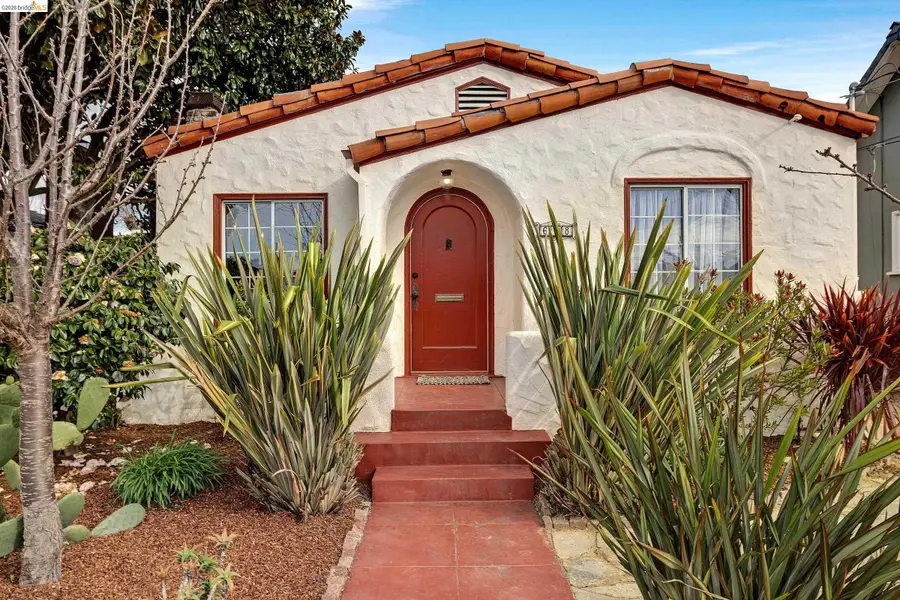 658 32nd St, Richmond, CA 94804 - #2