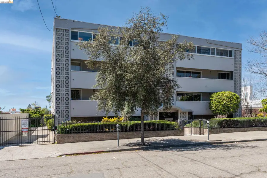 1440 Walnut St #5, Berkeley, CA 94709 - #3