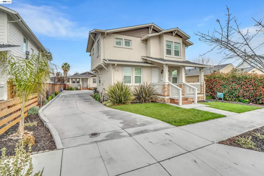736 N P St, Livermore, CA 94551 - #2