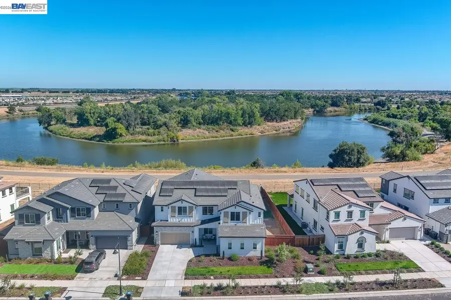 713 River Bend Dr, Lathrop, CA 95330 - #2