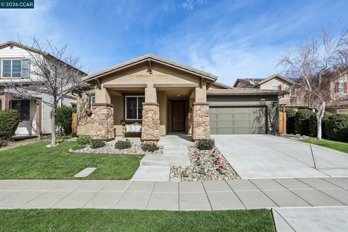 421 W Gravino Dr, Tracy, CA 95391 - #1