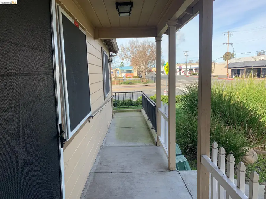 2 Belshaw St, Antioch, CA 94509 - #3