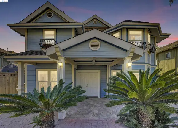 2635 E 10th St, Oakland, CA 94601