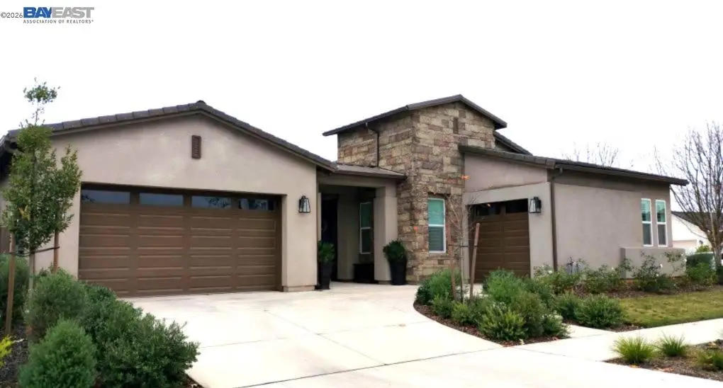 965 Beaver Pond Loop, Madera, CA 93636 - #1