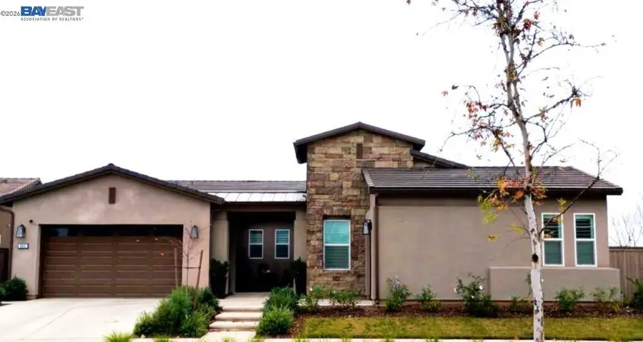 965 Beaver Pond Loop, Madera, CA 93636 - #2