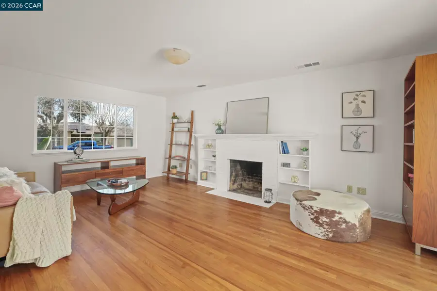 2917 Knoll Dr, Concord, CA 94520 - #3