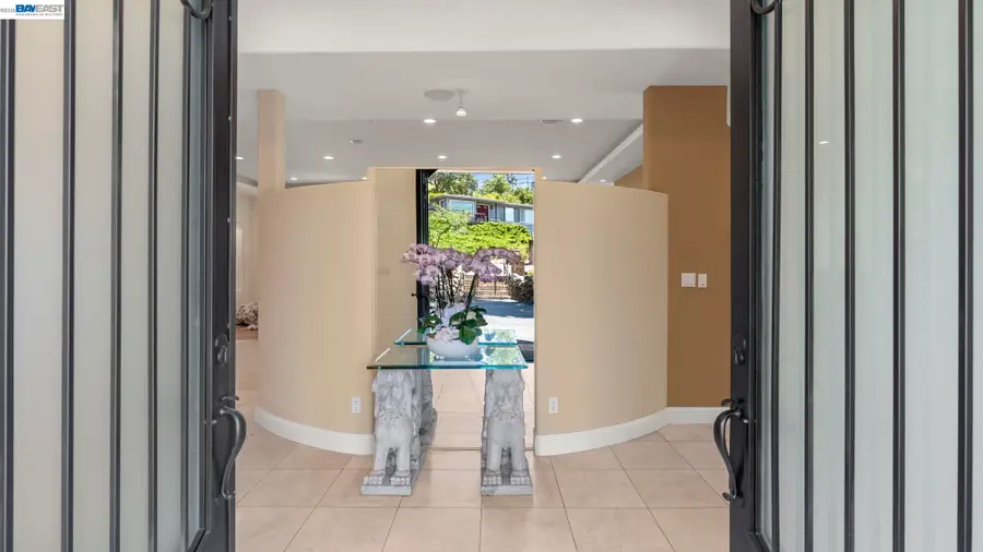 131 Montecito Crescent, Walnut Creek, CA 94597 - #2