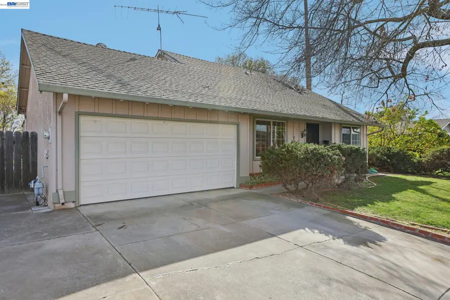 731 Del Norte Dr, Livermore, CA 94551 - #2