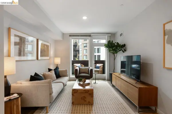 260 Brooklyn Basin Way #427, Oakland, CA 94606