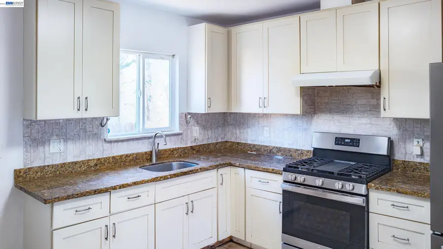 1601 79th Avenue, Oakland, CA 94621 - #2
