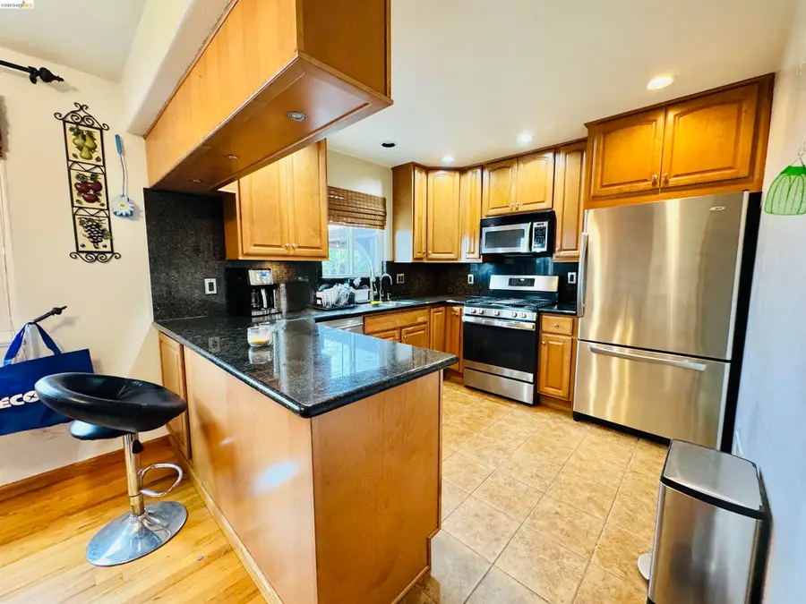 40 E Harper St, Stockton, CA 95204 - #3