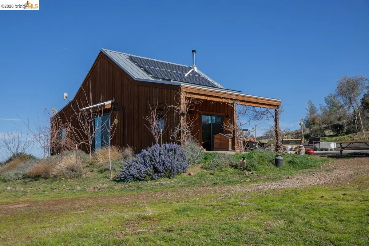 6899 Eagleview Dr., Mountain Ranch, CA 95246 - #1