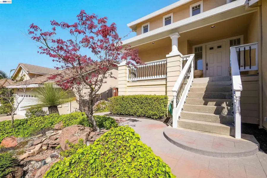 5810 Gold Creek Dr, Castro Valley, CA 94552 - #2