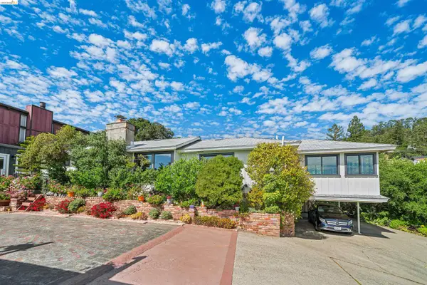 3320 Burdeck Dr., Oakland, CA 94602