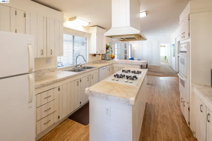 1438 Buckingham Way, Hayward, CA 94544 - #3