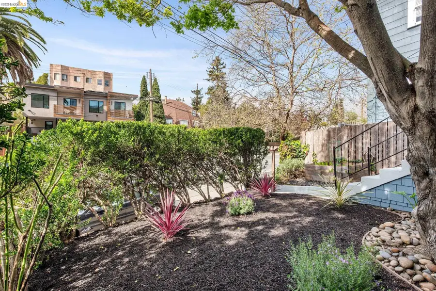 3316 Harrison St, Oakland, CA 94611 - #2