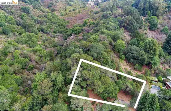 0 Gypsy Ln, Oakland, CA 94705