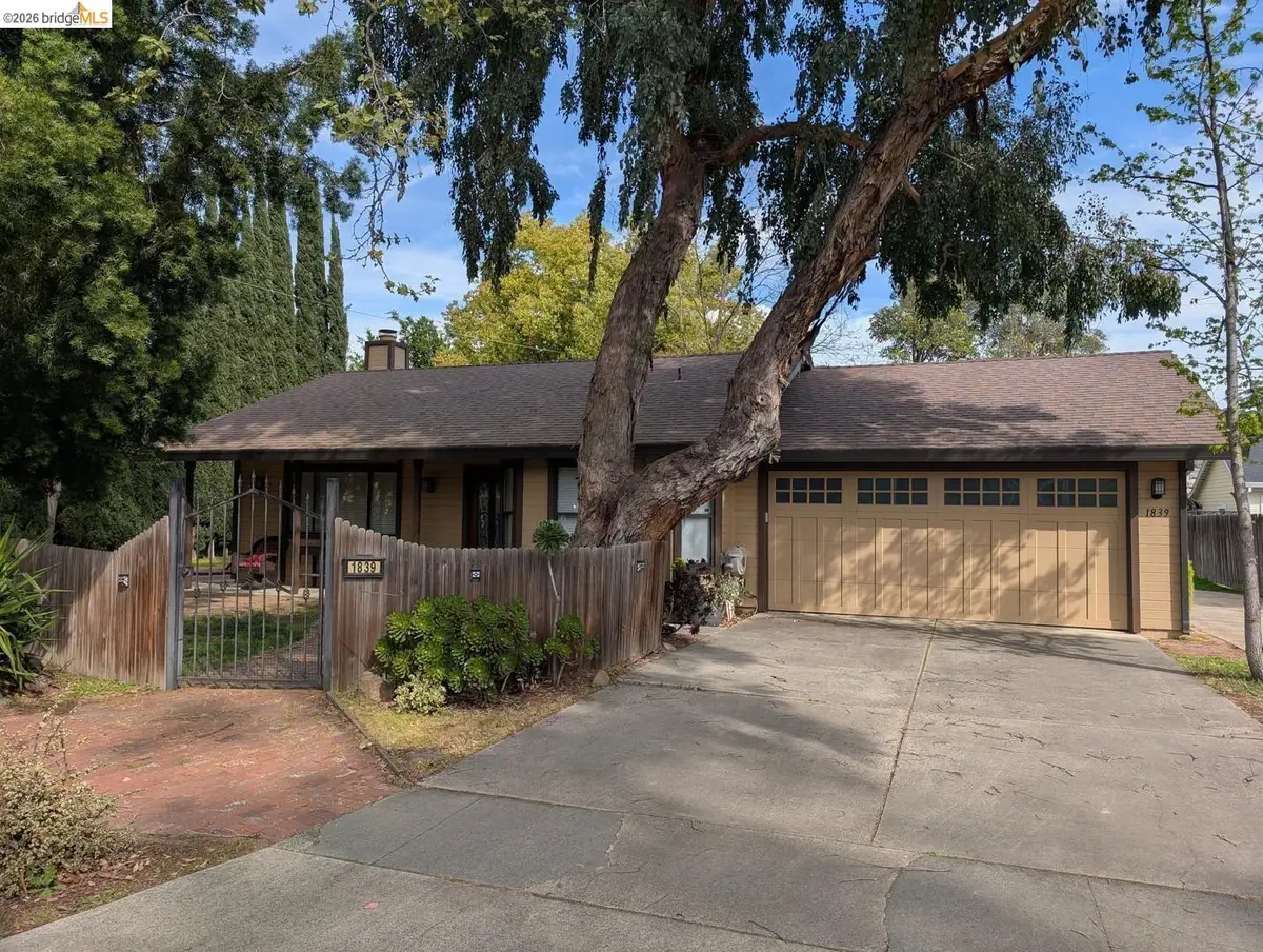 1839 42nd St, Sacramento, CA 95819 - #1