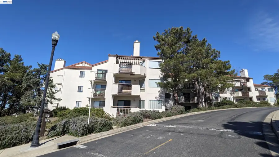 21103 Gary Dr #304D, Hayward, CA 94546 - #2