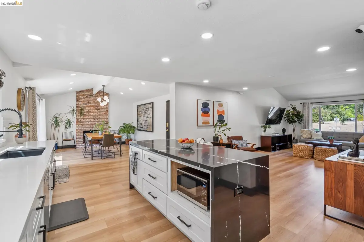 3093 Diablo View Rd, Pleasant Hill, CA 94523 - #1