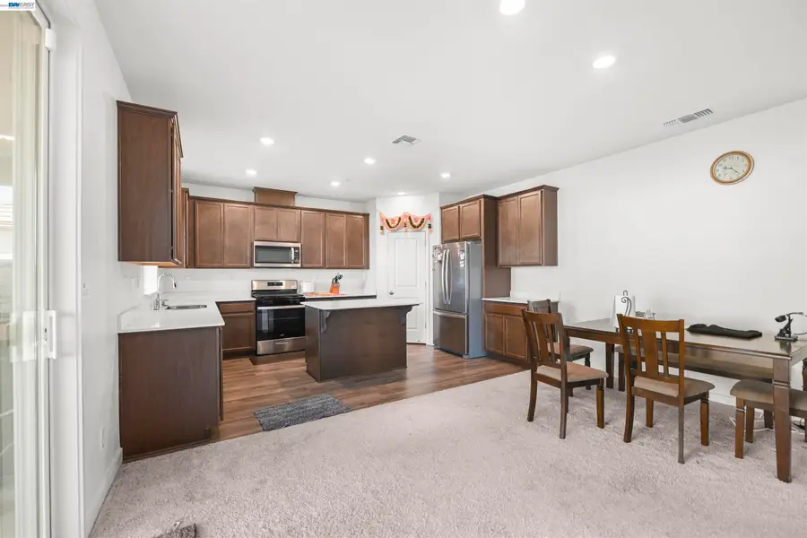 9620 Mason Trails Rd, Roseville, CA 95747 - #2