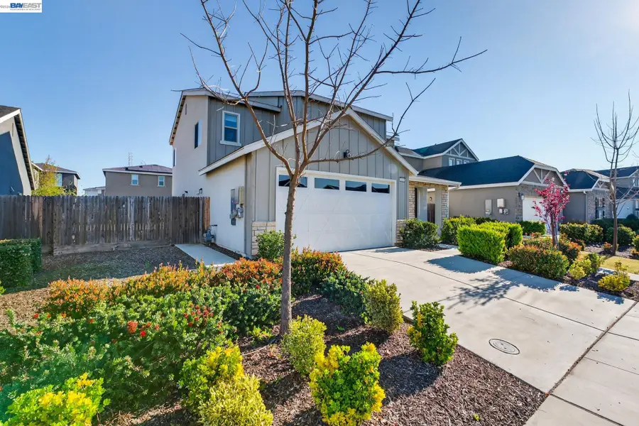 2419 Gabriel Dr, Merced, CA 95340 - #2