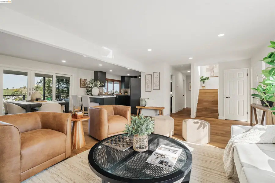 2115 Valente Cir, Martinez, CA 94553 - #2