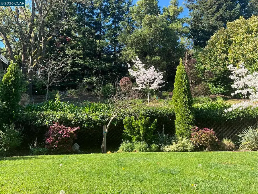 3327 Beechwood Dr, Lafayette, CA 94549 - #3