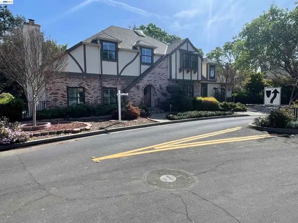 874 Mendenhall Dr, Livermore, CA 94550