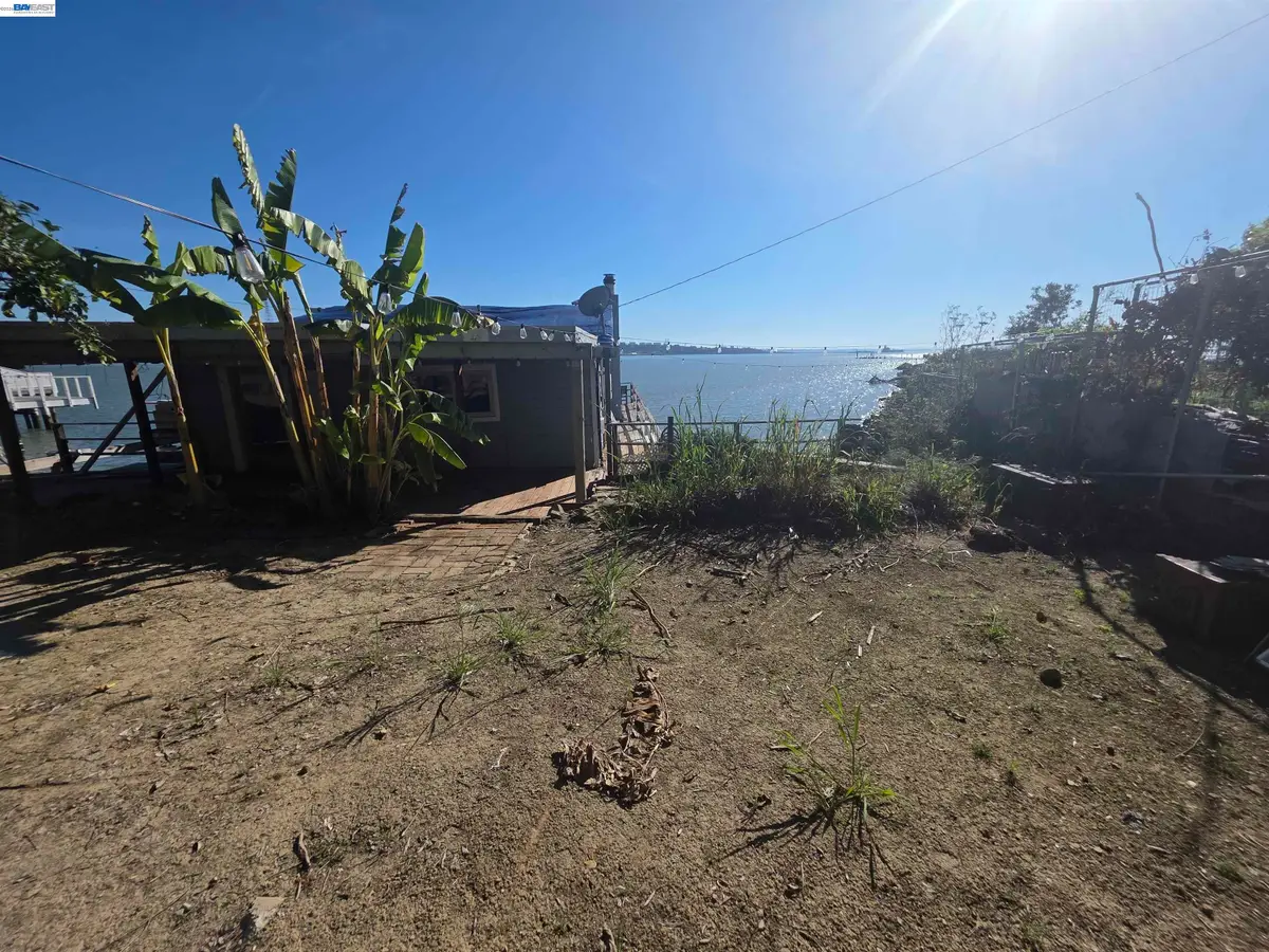 40 Sandy Beach Rd, Vallejo, CA 94590 - #1