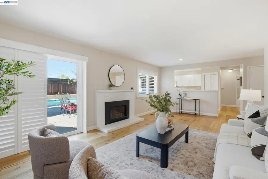 2394 Saint George Dr, Concord, CA 94520 - #3