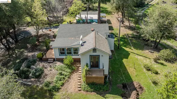 7035 Old Gulch Rd, Mountain Ranch, CA 95246