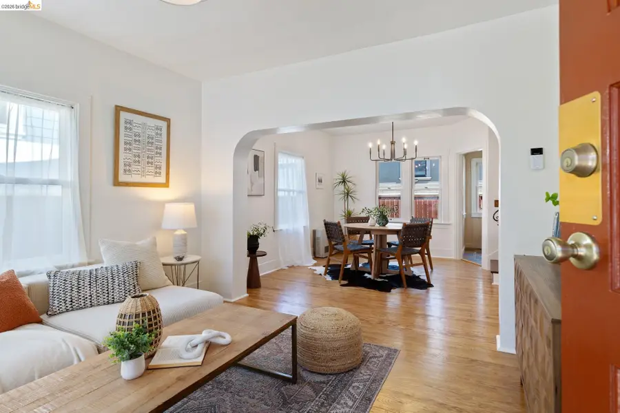 812 E 19th St, Oakland, CA 94606 - #3