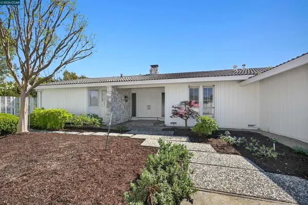 157 Fernwood Dr, Moraga, CA 94556