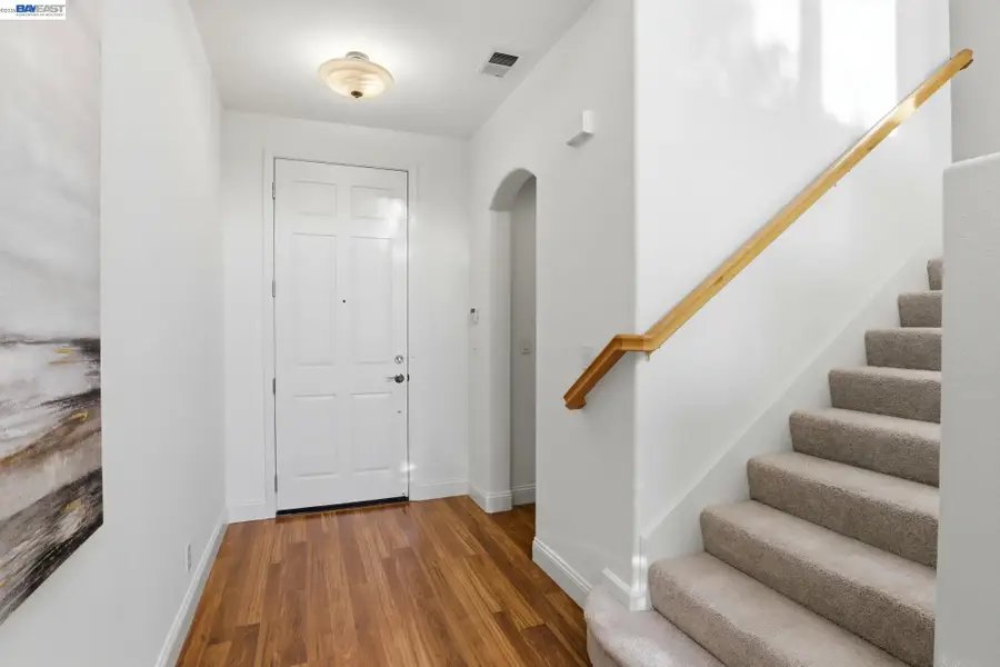 19455 Buren Pl, Castro Valley, CA 94552 - #3