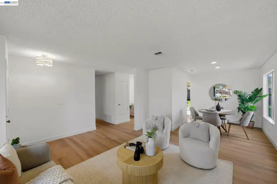 1686 Rhododendron Dr, Livermore, CA 94551 - #3