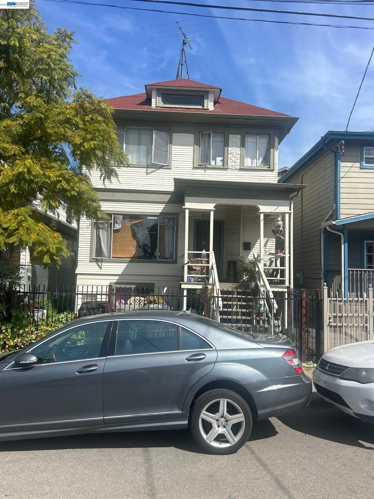670 32nd St, Oakland, CA 94609 - #1