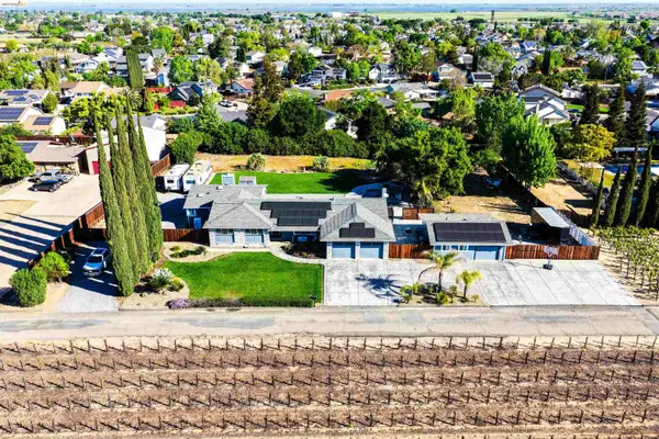 147 Loren Ln, Oakley, CA 94561