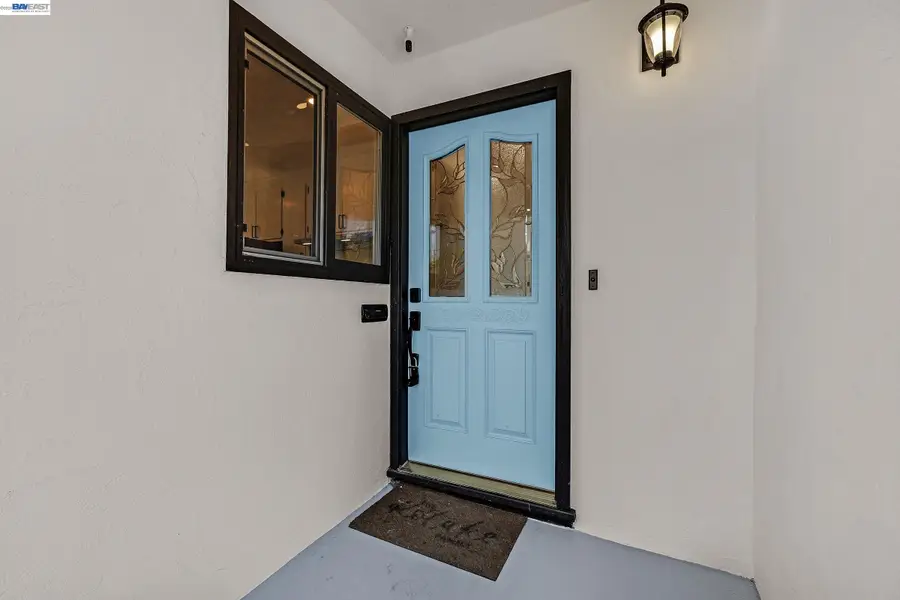 18595 Laredo Rd, Castro Valley, CA 94546 - #3