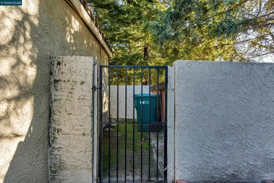 3735 Ignacio Cir, Stockton, CA 95209 - #3