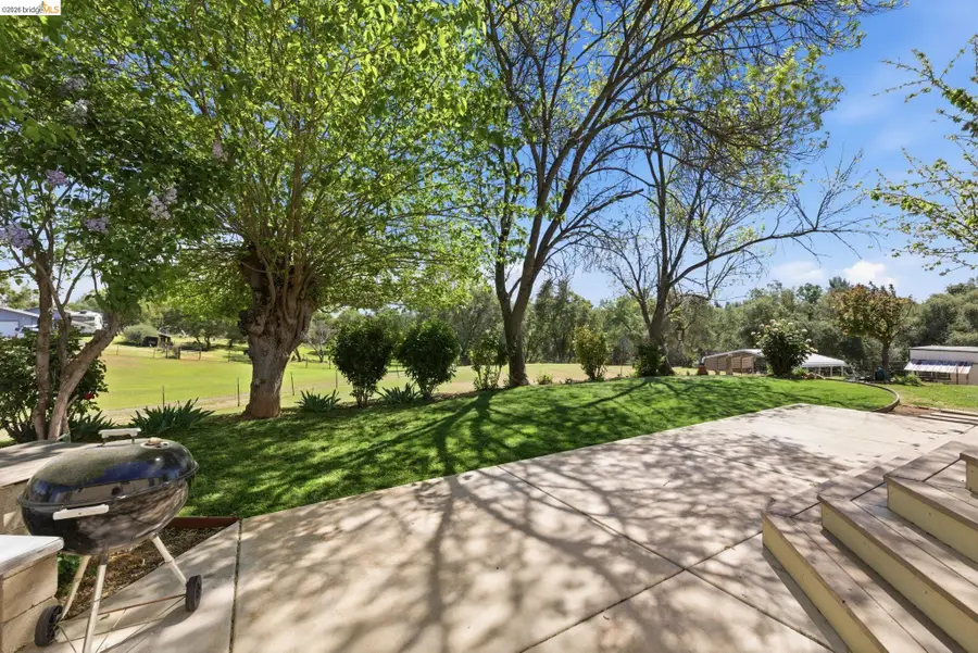 3045 Salmon Rd., Copperopolis, CA 95228 - #3