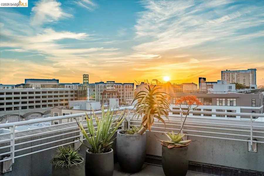 201 4th St #601, Oakland, CA 94607 - #2