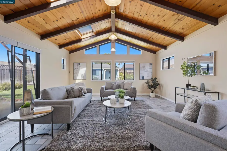 17930 Via Toledo, San Lorenzo, CA 94580 - #3