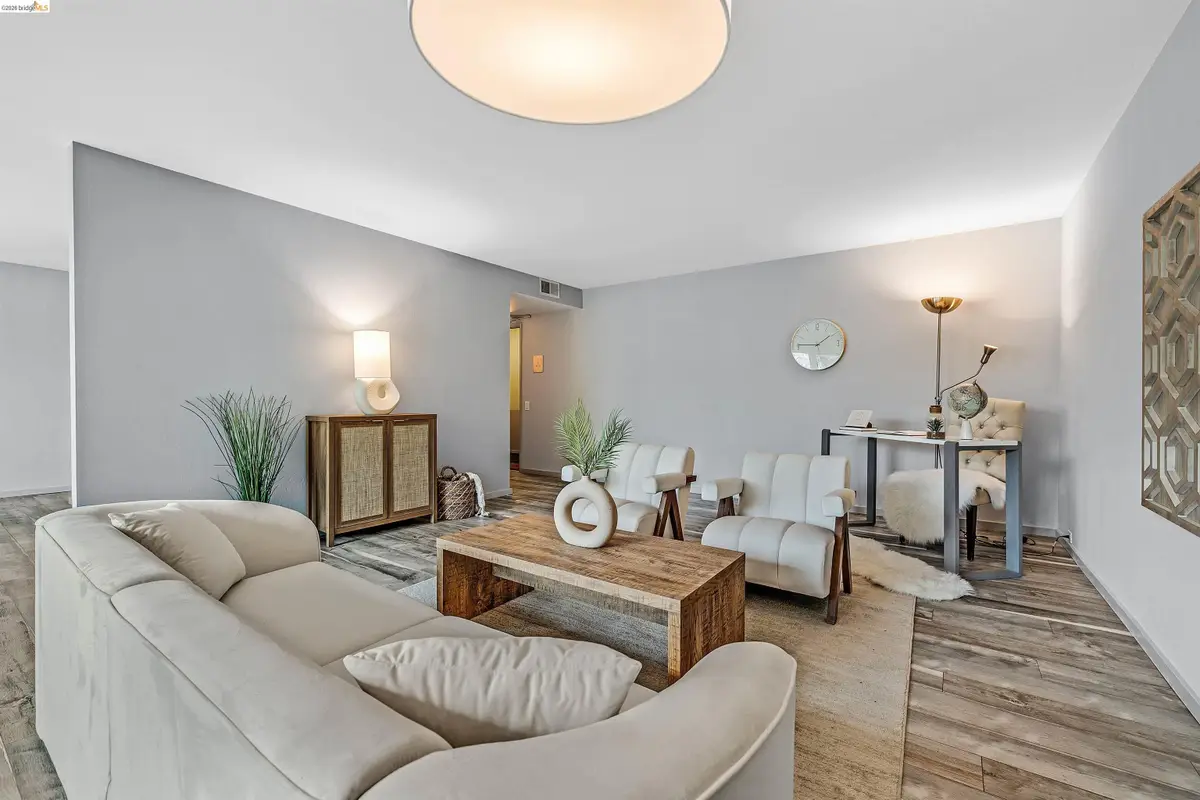 3945 Harrison St #23, Oakland, CA 94611 - #1